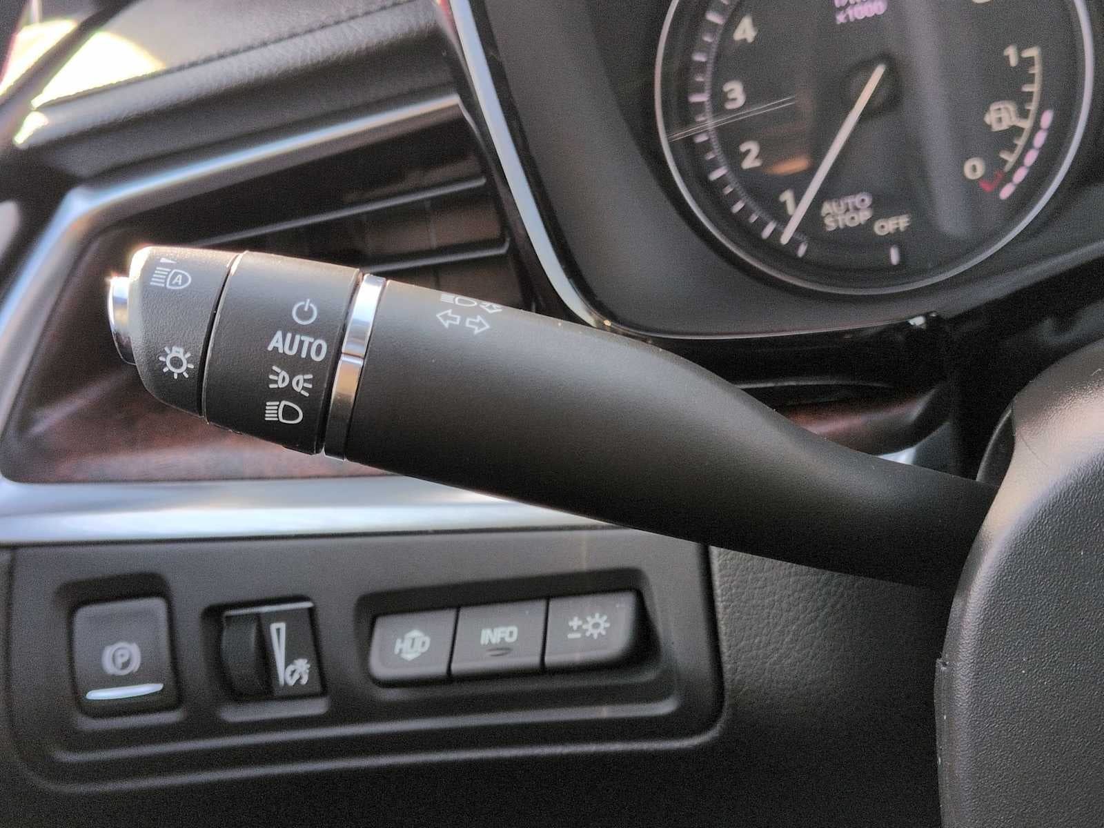 2024 Cadillac XT5 AWD Premium Lujo