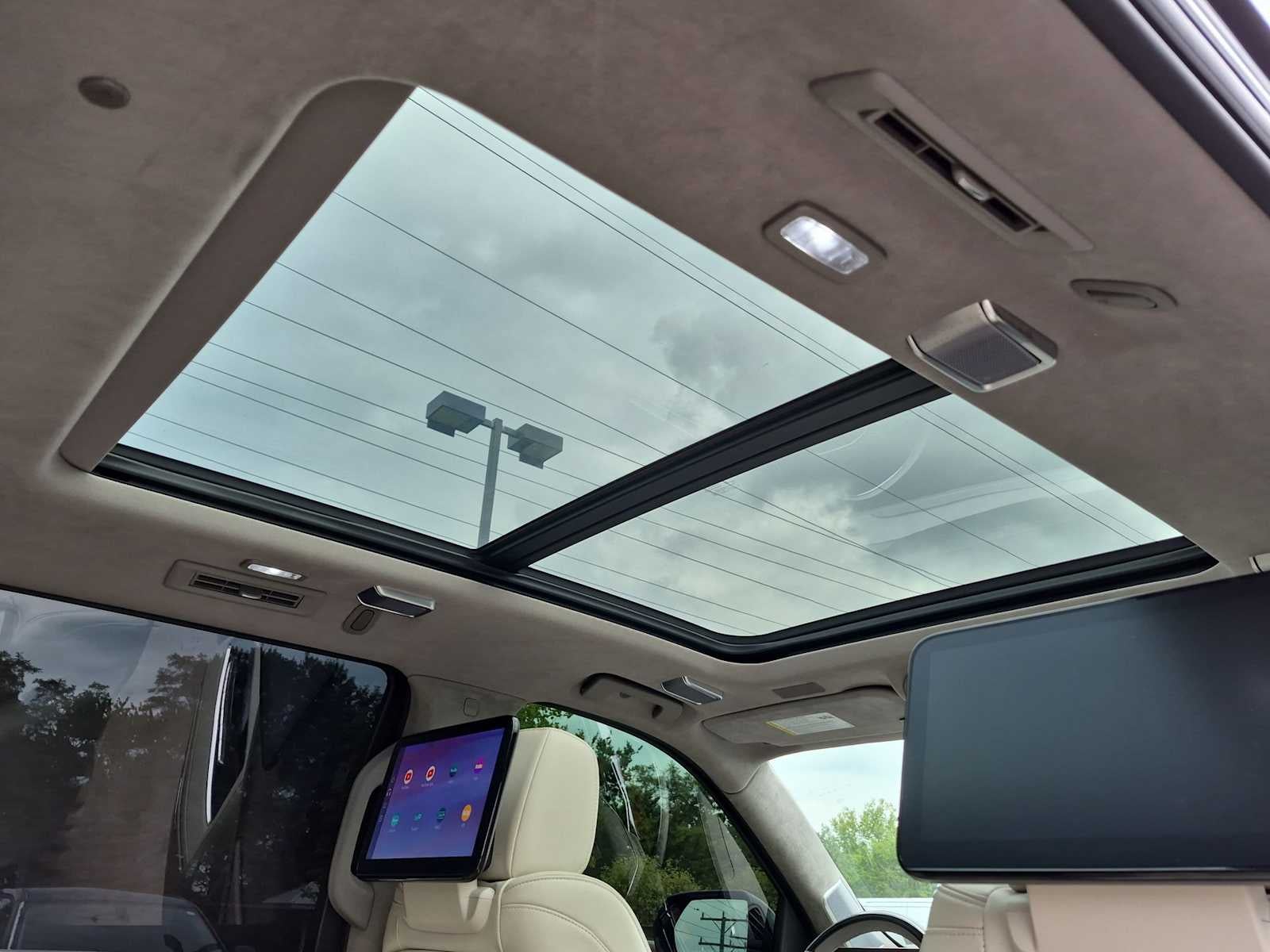 Cadillac Escalade 4WD Sport Platinum 2025