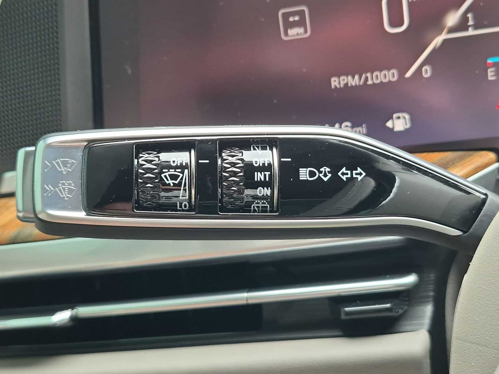 Cadillac Escalade 4WD Sport Platinum 2025