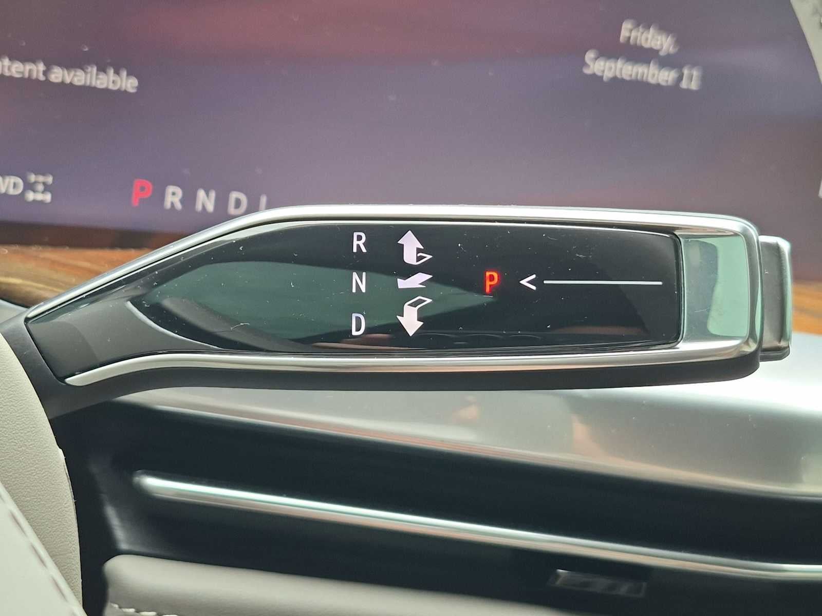 Cadillac Escalade 4WD Sport Platinum 2025
