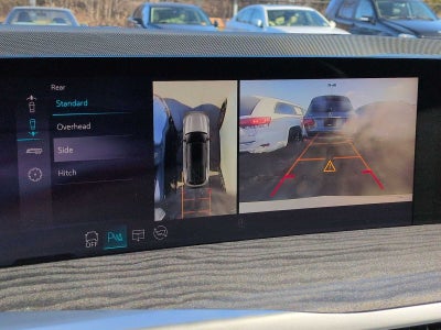 2025 Cadillac ESCALADE IQ Lujo 2