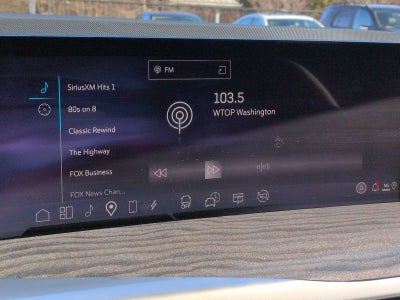 2025 Cadillac ESCALADE IQ Lujo 2