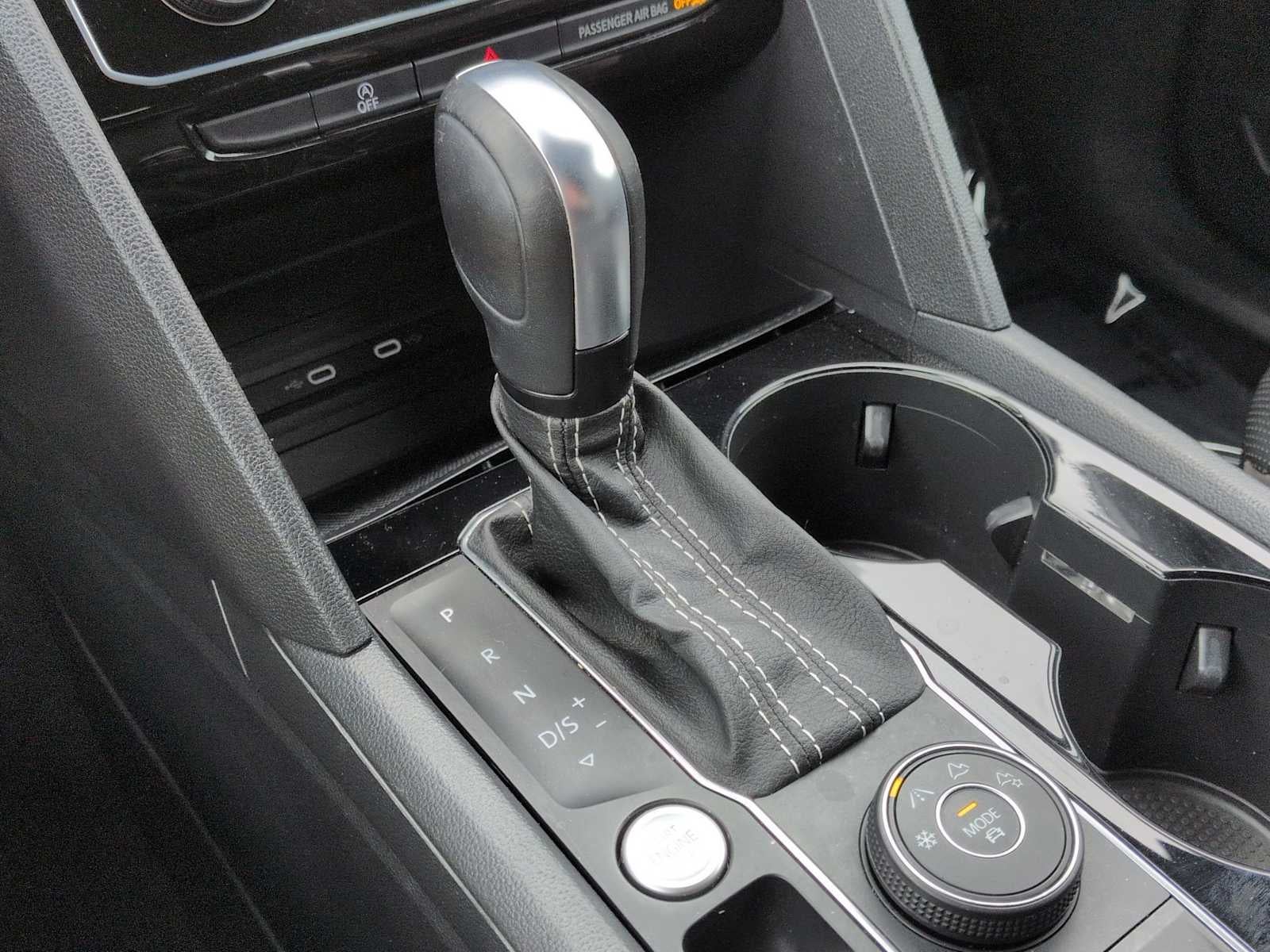 Volkswagen Atlas Cross Sport 3.6L V6 SEL Premium R-Line 2021