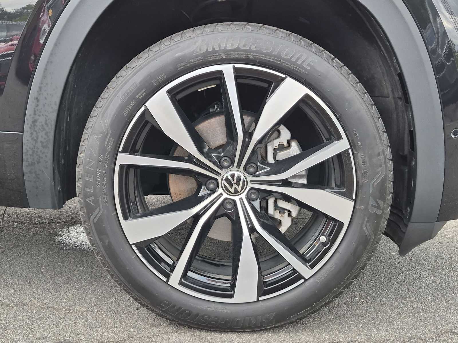 Volkswagen Atlas 2.0T SEL Premium R-Line 2024