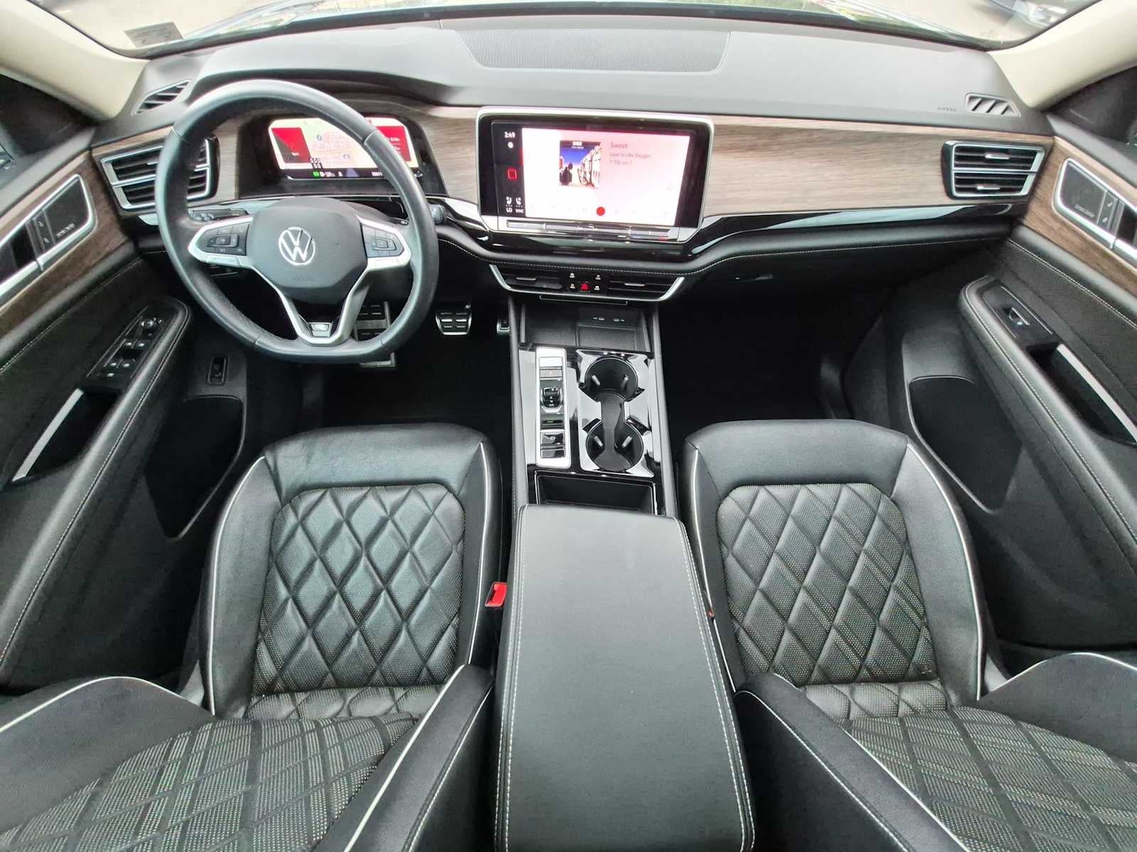 Volkswagen Atlas 2.0T SEL Premium R-Line 2024
