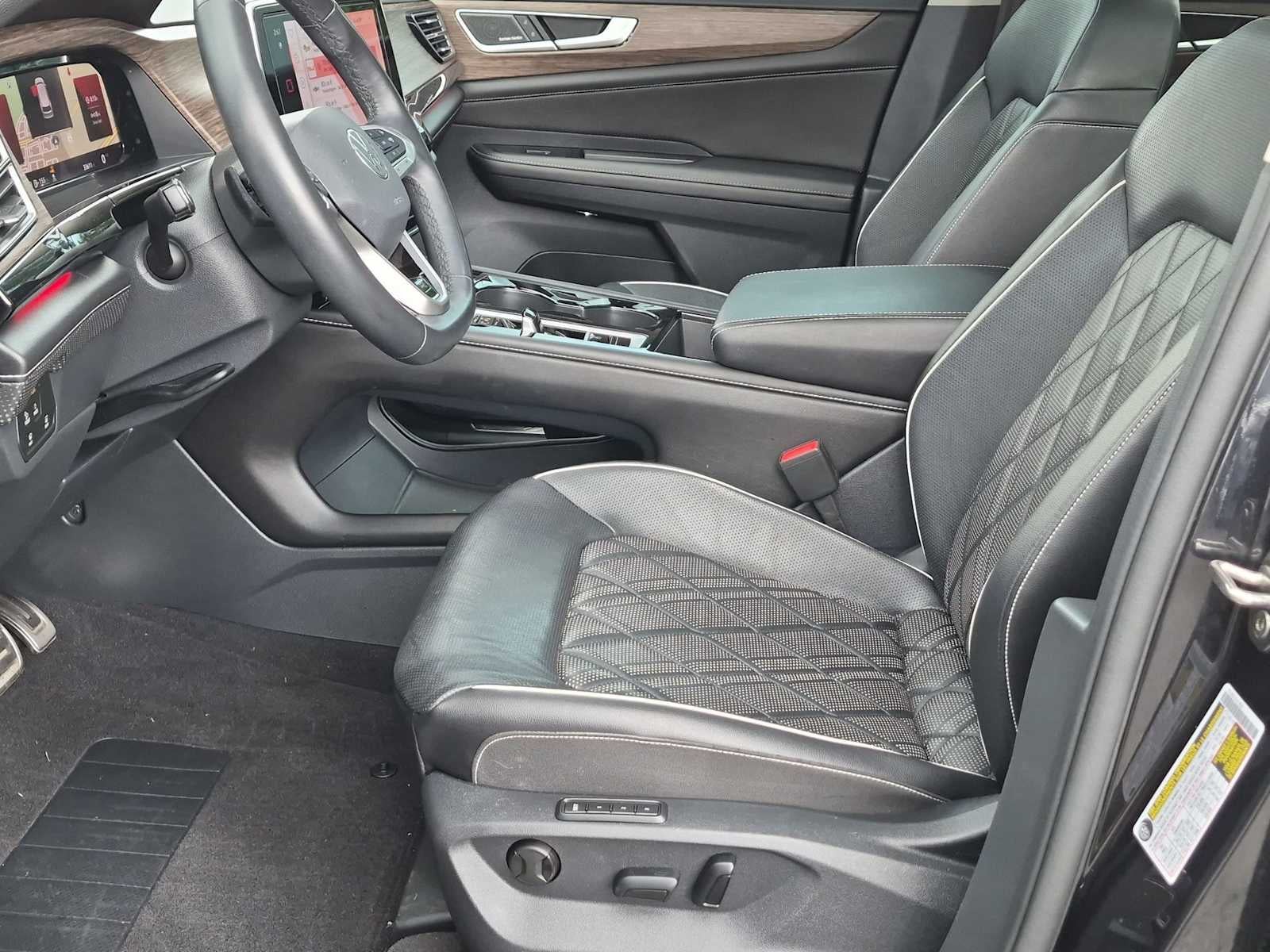 Volkswagen Atlas 2.0T SEL Premium R-Line 2024