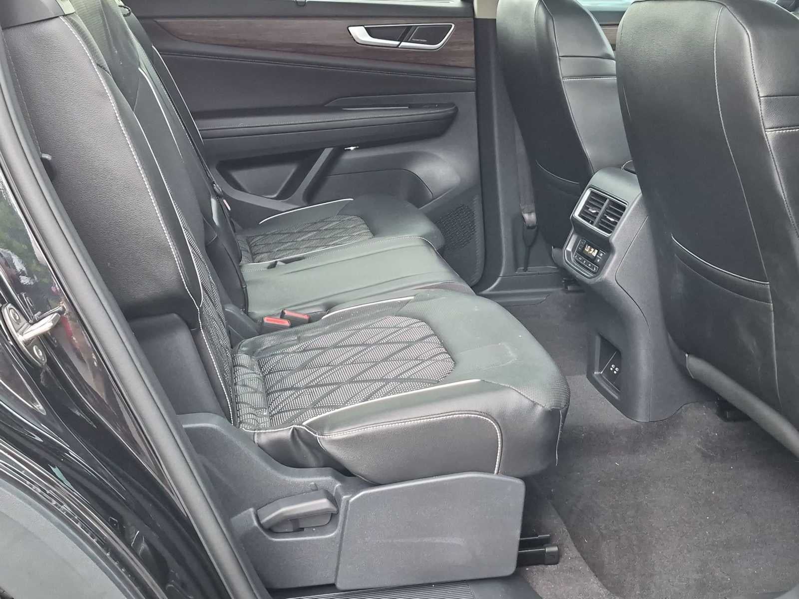 Volkswagen Atlas 2.0T SEL Premium R-Line 2024