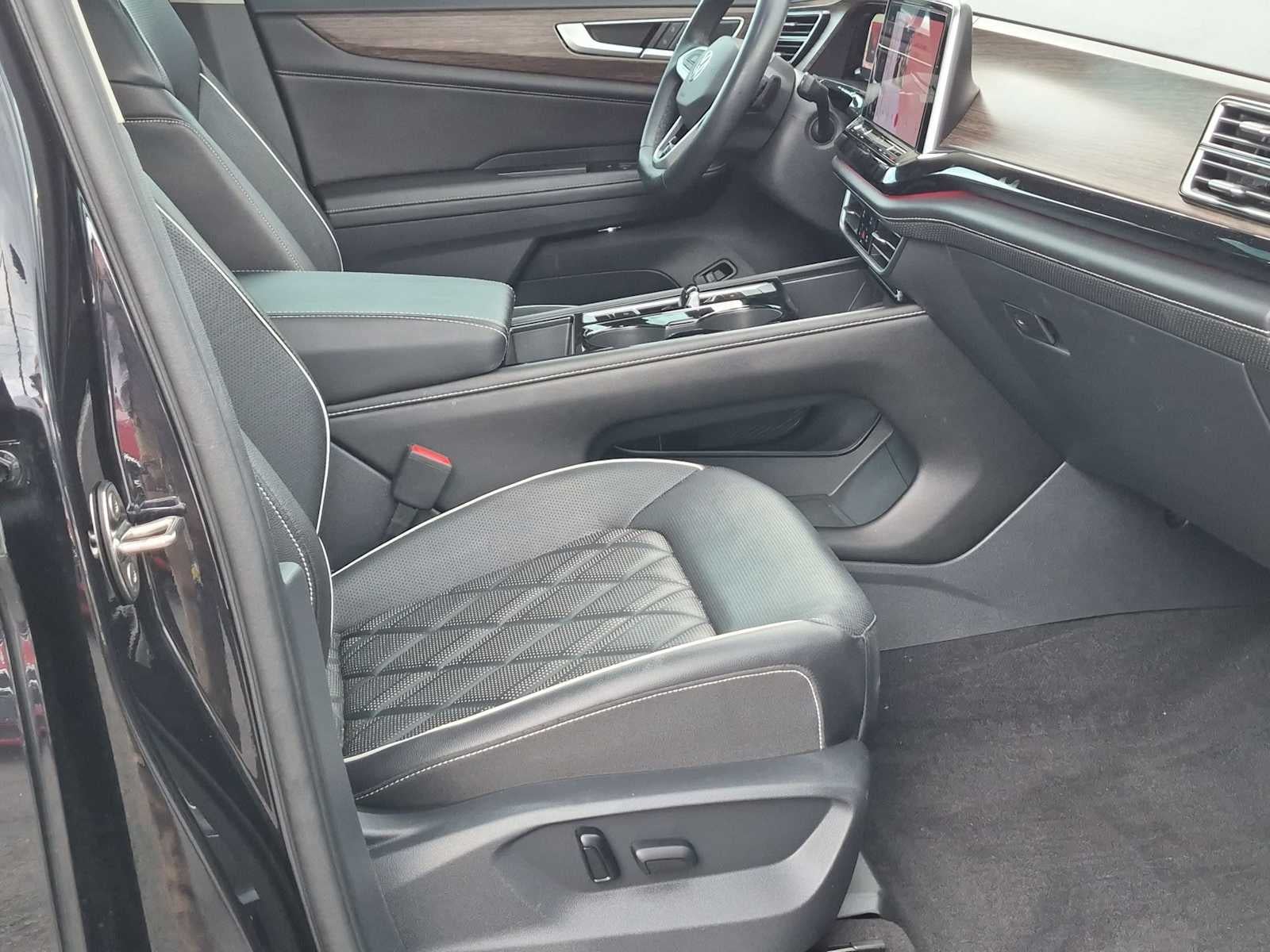Volkswagen Atlas 2.0T SEL Premium R-Line 2024