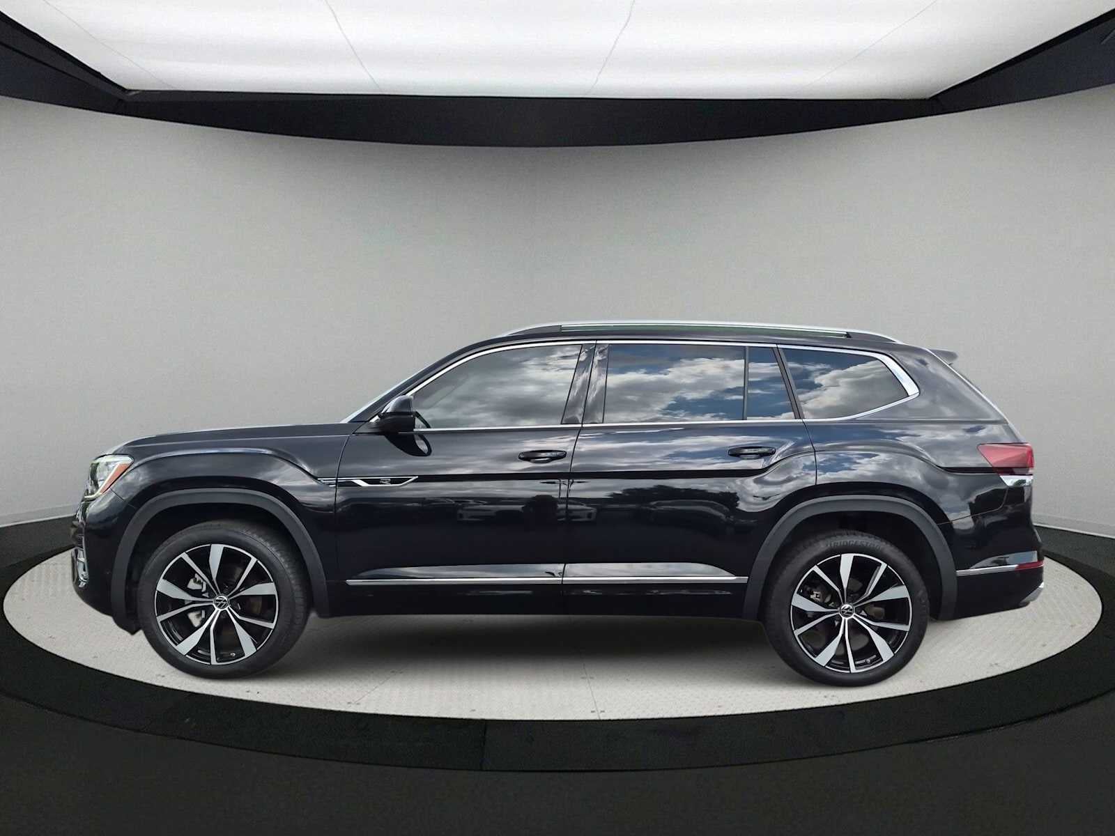 Volkswagen Atlas 2.0T SEL Premium R-Line 2024