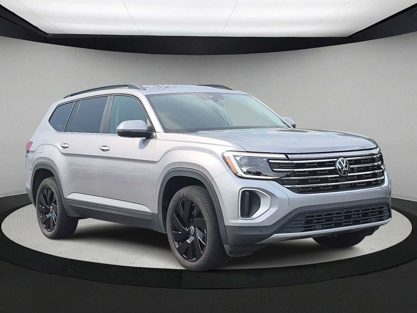 Volkswagen Atlas 2.0T SE con paquete Technology de 2024