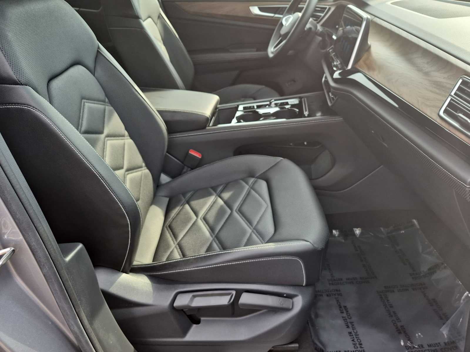 Volkswagen Atlas 2.0T SE con paquete Technology de 2024
