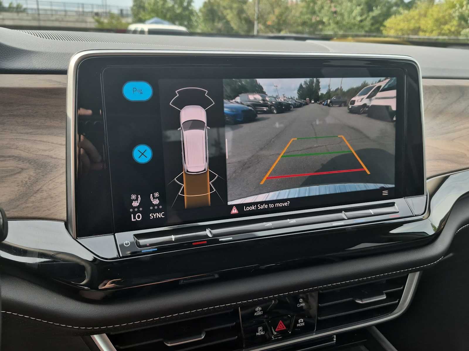 Volkswagen Atlas 2.0T SE con paquete Technology de 2024