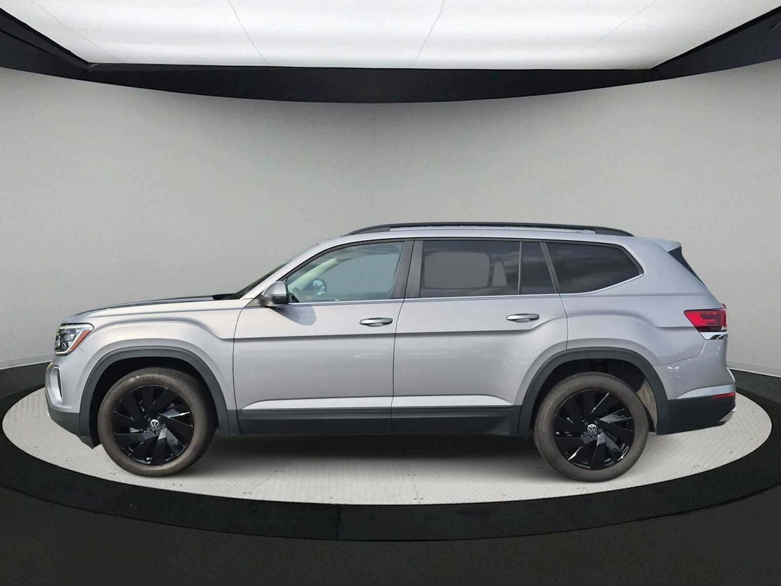 Volkswagen Atlas 2.0T SE con paquete Technology de 2024