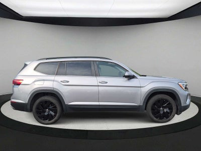 Volkswagen Atlas 2.0T SE con paquete Technology de 2024