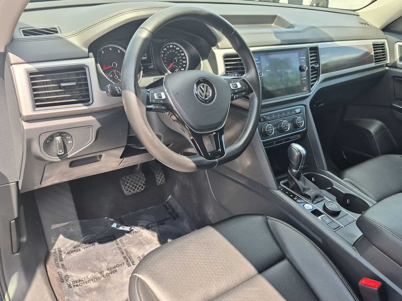 Volkswagen Atlas 3,6 L V6 SE con paquete Technology de 2019