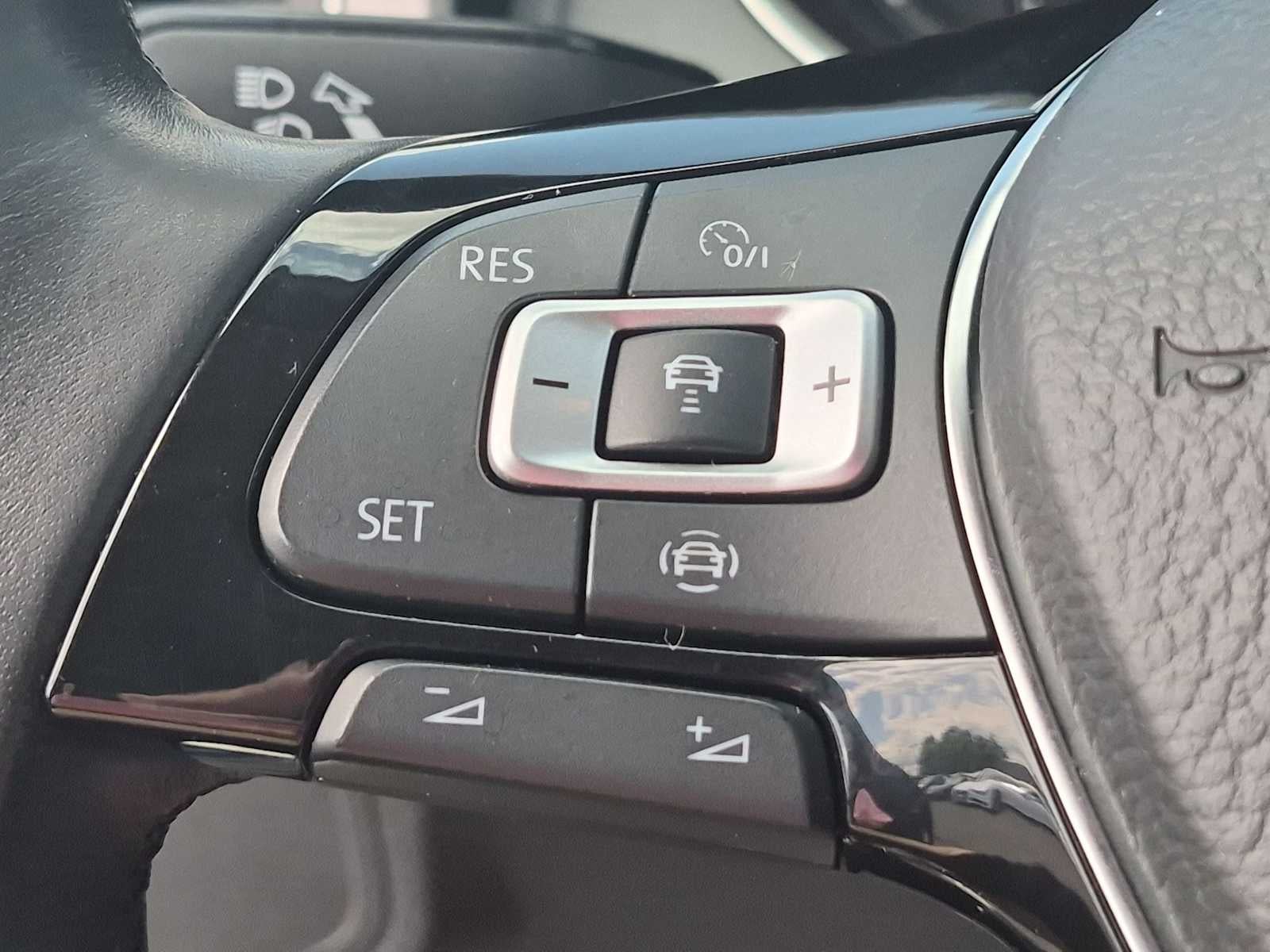 Volkswagen Atlas 3,6 L V6 SE con paquete Technology de 2019