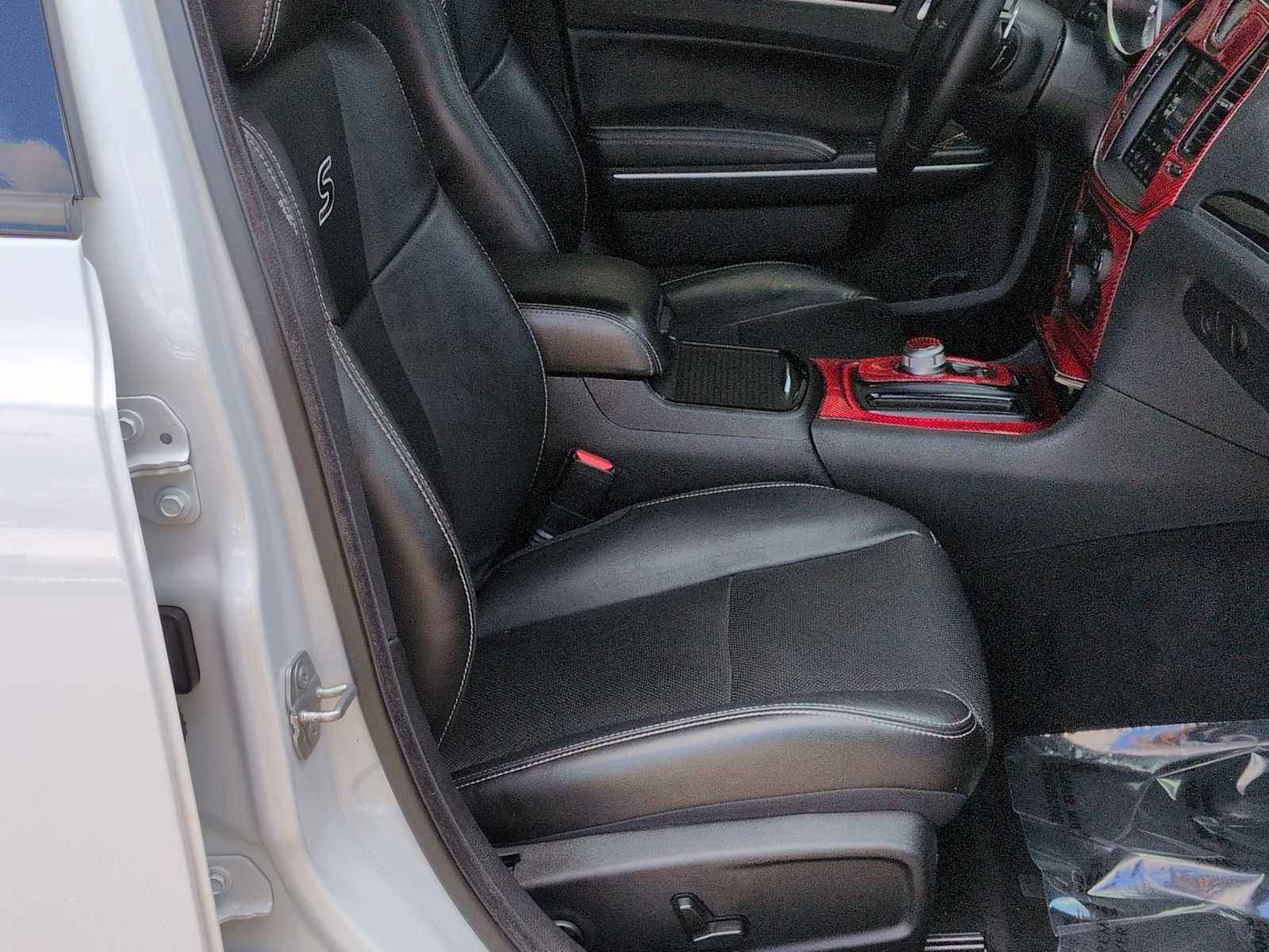 Chrysler 300 300S 2021