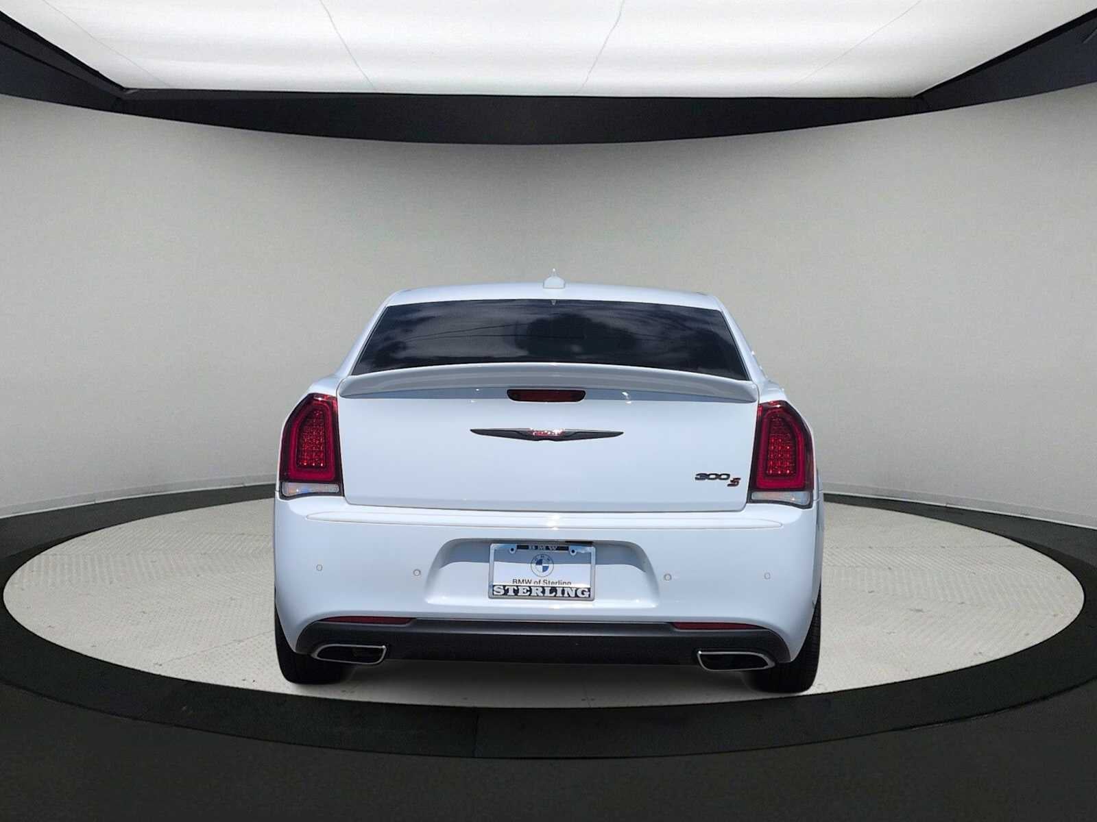 Chrysler 300 300S 2021