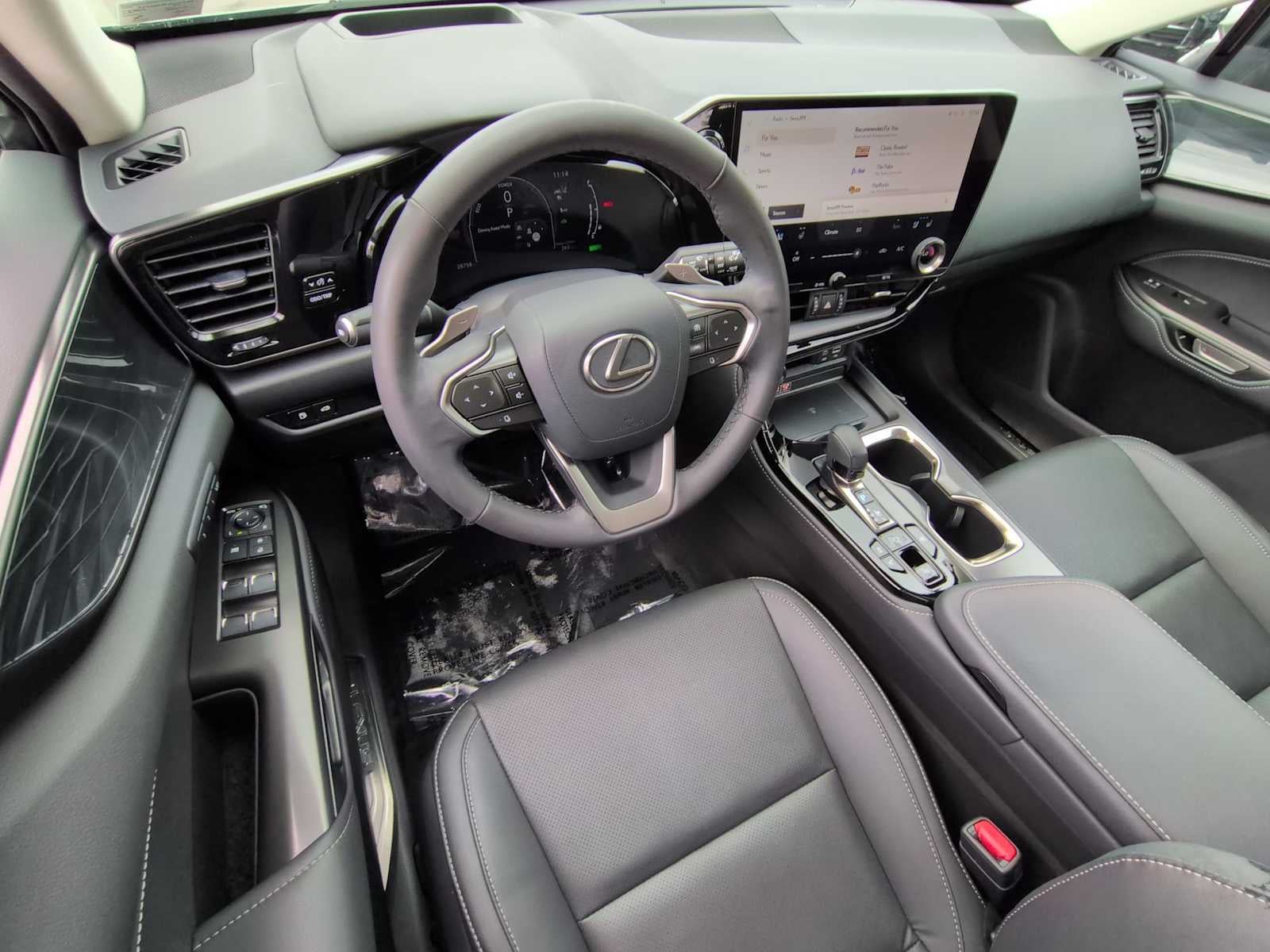Lexus NX 350h Premium 2024