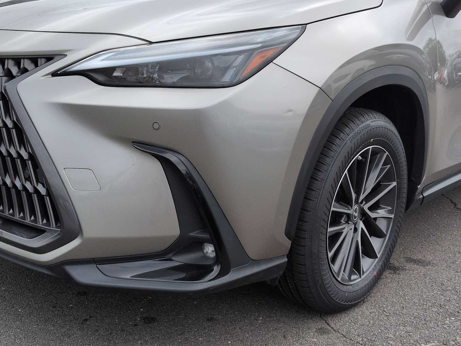 Lexus NX 350h Premium 2024