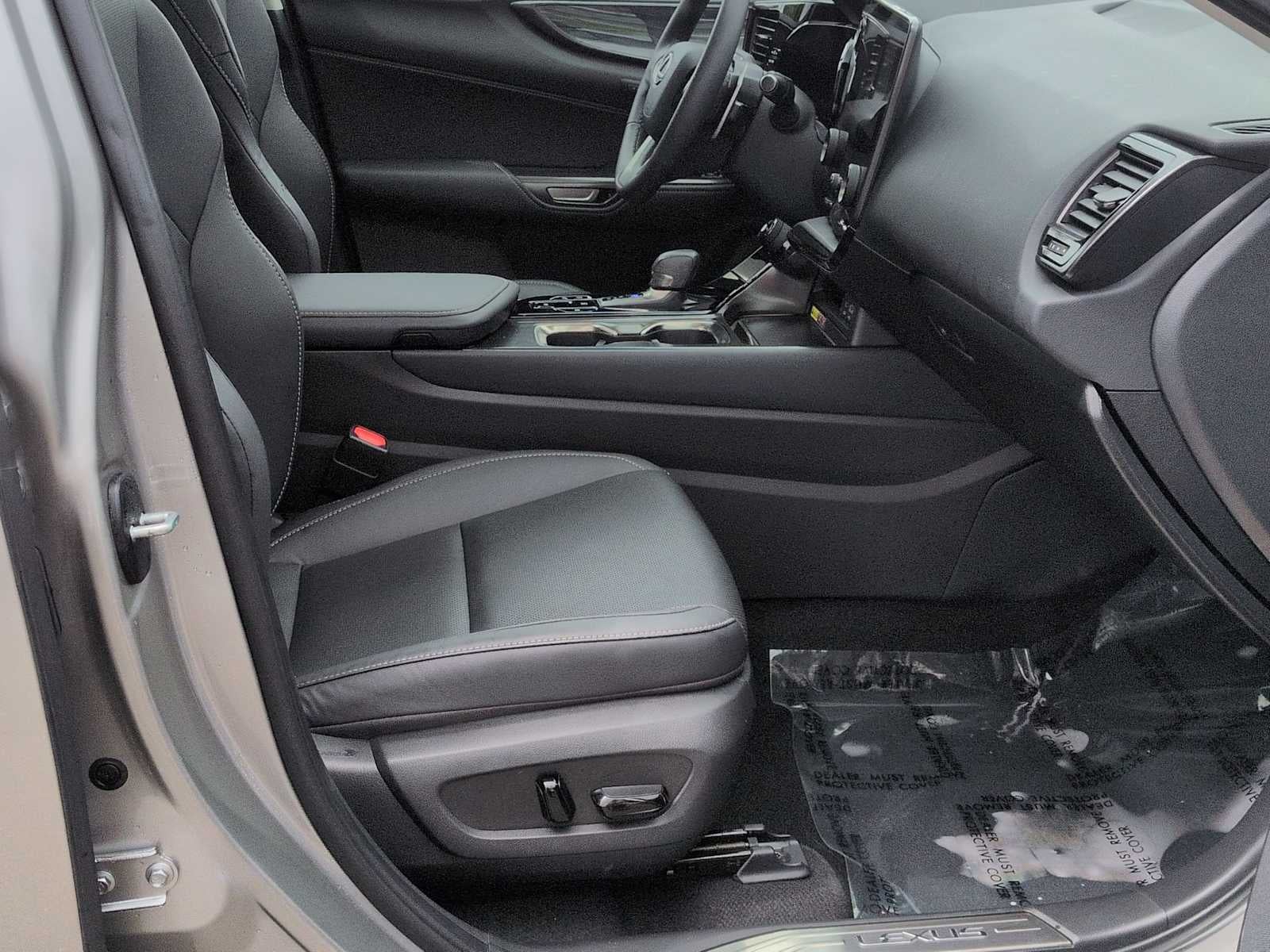 Lexus NX 350h Premium 2024