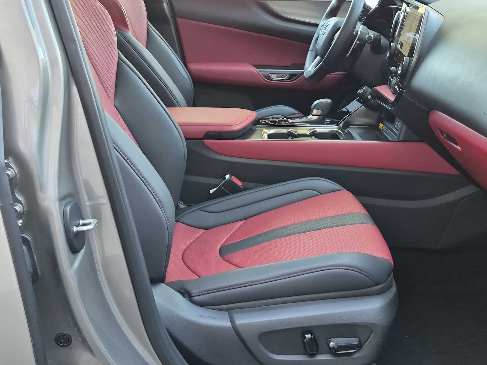 Comportamiento en carretera del Lexus NX 350 F SPORT 2024