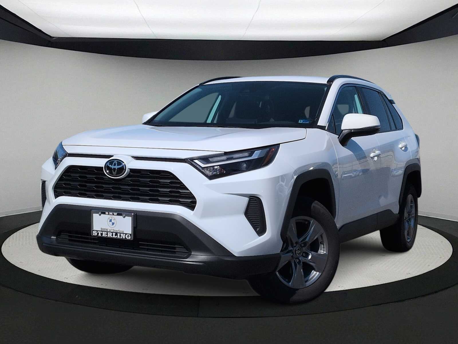 Toyota RAV4 XLE 2025