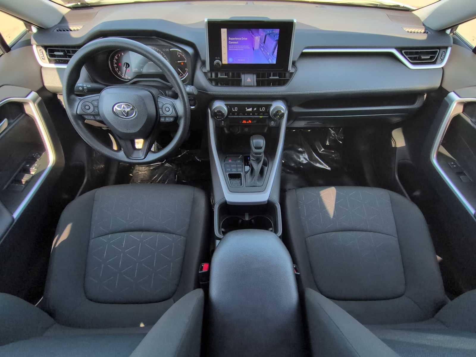 Toyota RAV4 XLE 2025