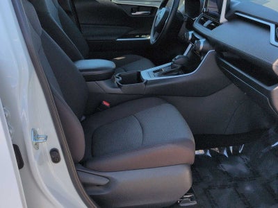 Toyota RAV4 XLE 2025