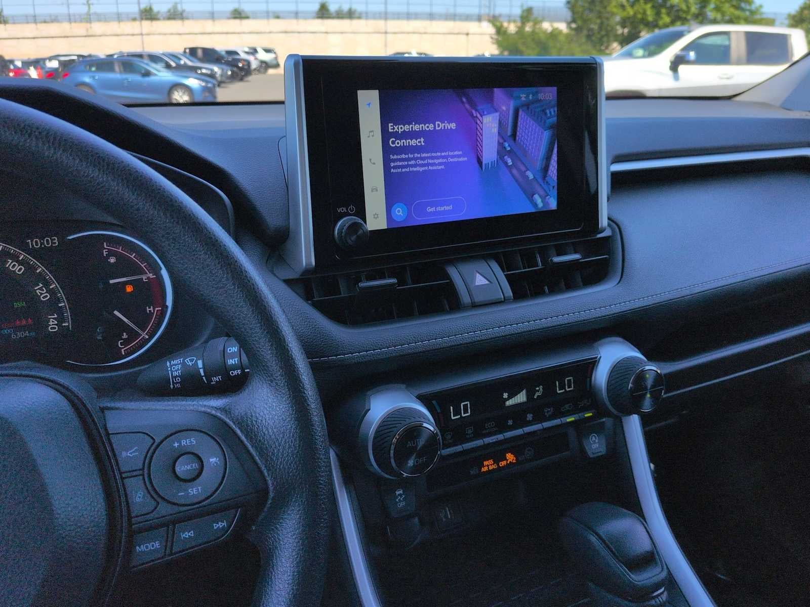 Toyota RAV4 XLE 2025