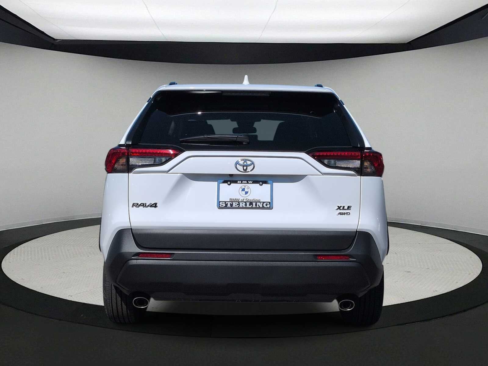 Toyota RAV4 XLE 2025