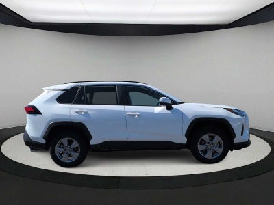 Toyota RAV4 XLE 2025