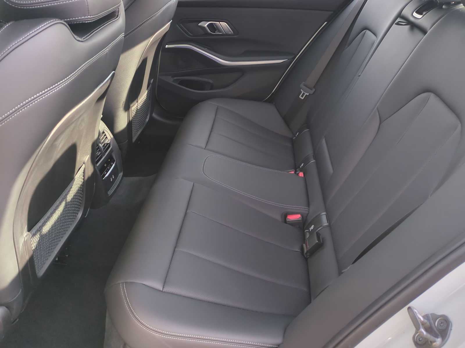 2022 BMW 330i xDrive 330i xDrive