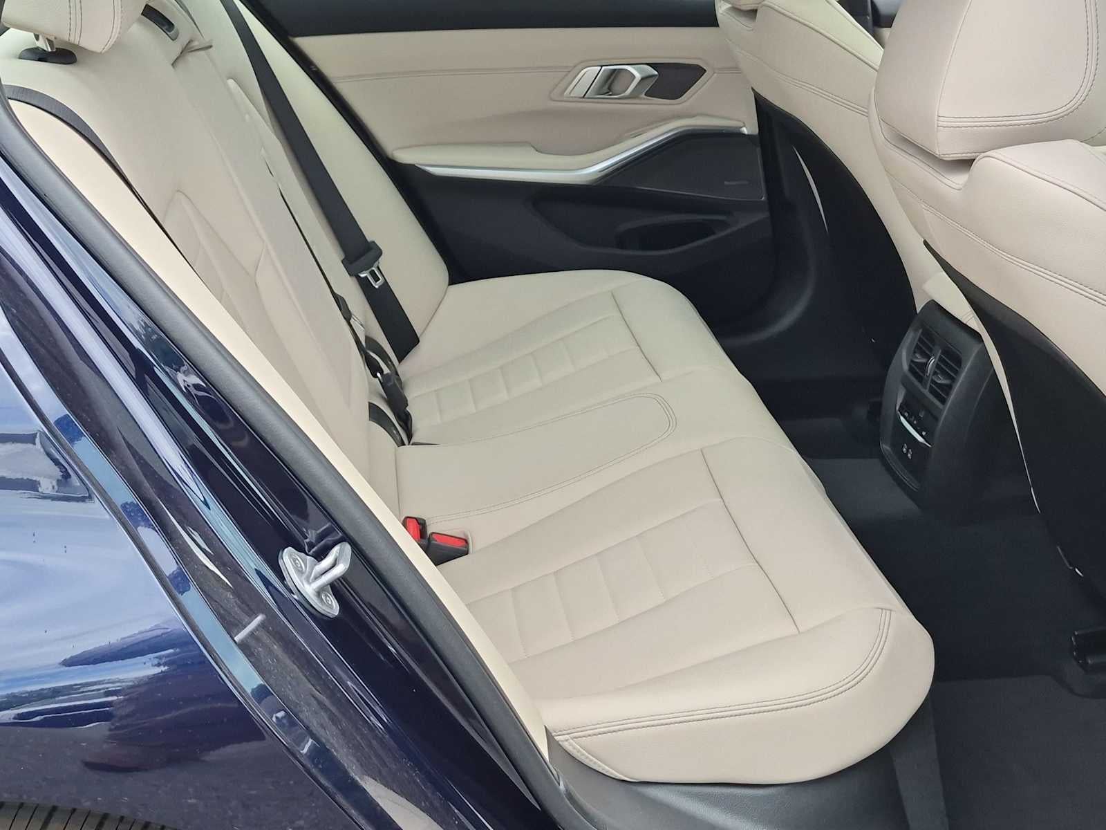 2026 BMW Serie 3 330i NA xDrive