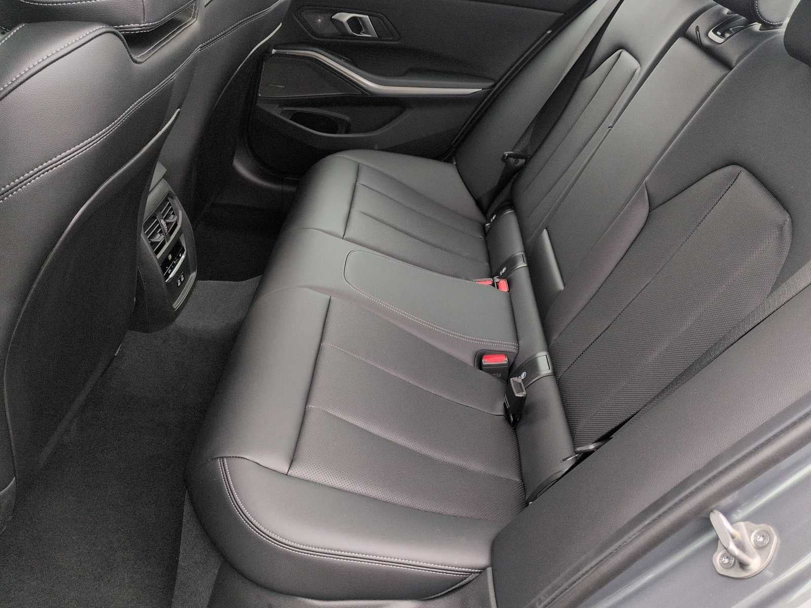 2026 BMW 330i 330i NA xDrive