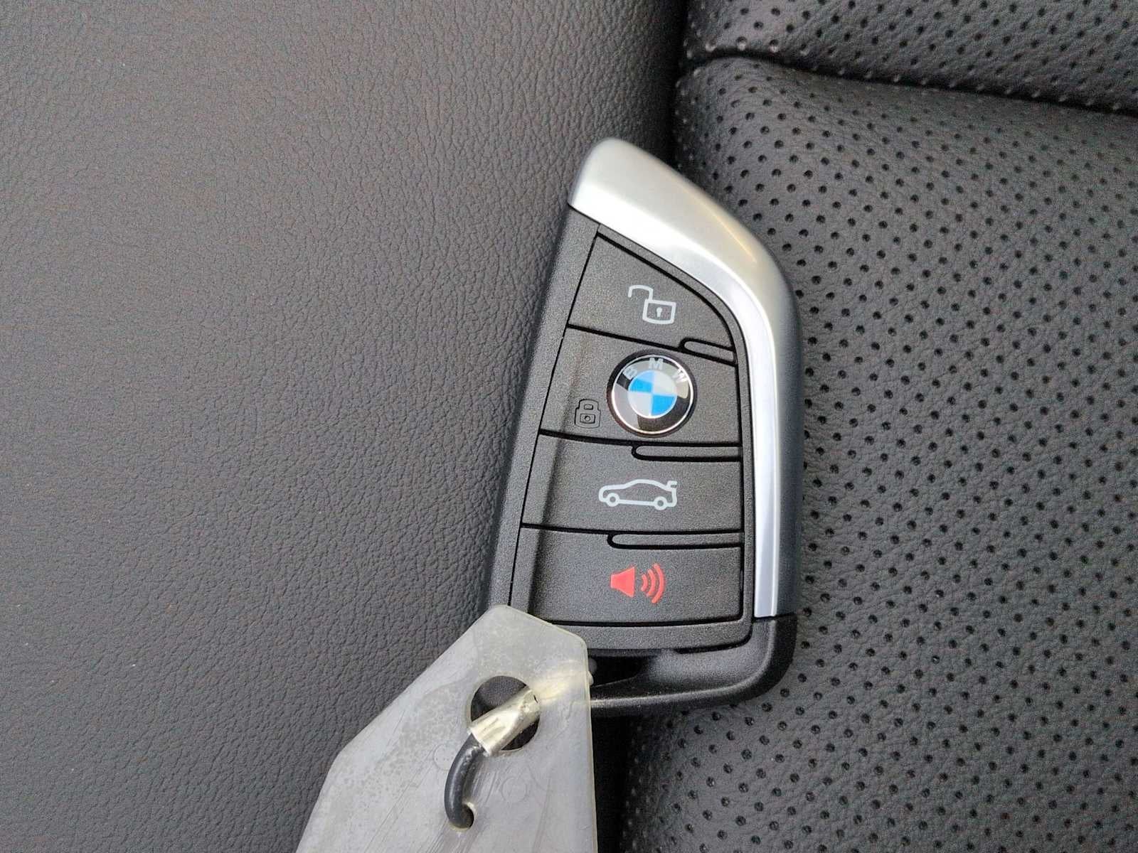 2026 BMW Serie 3 330i NA xDrive