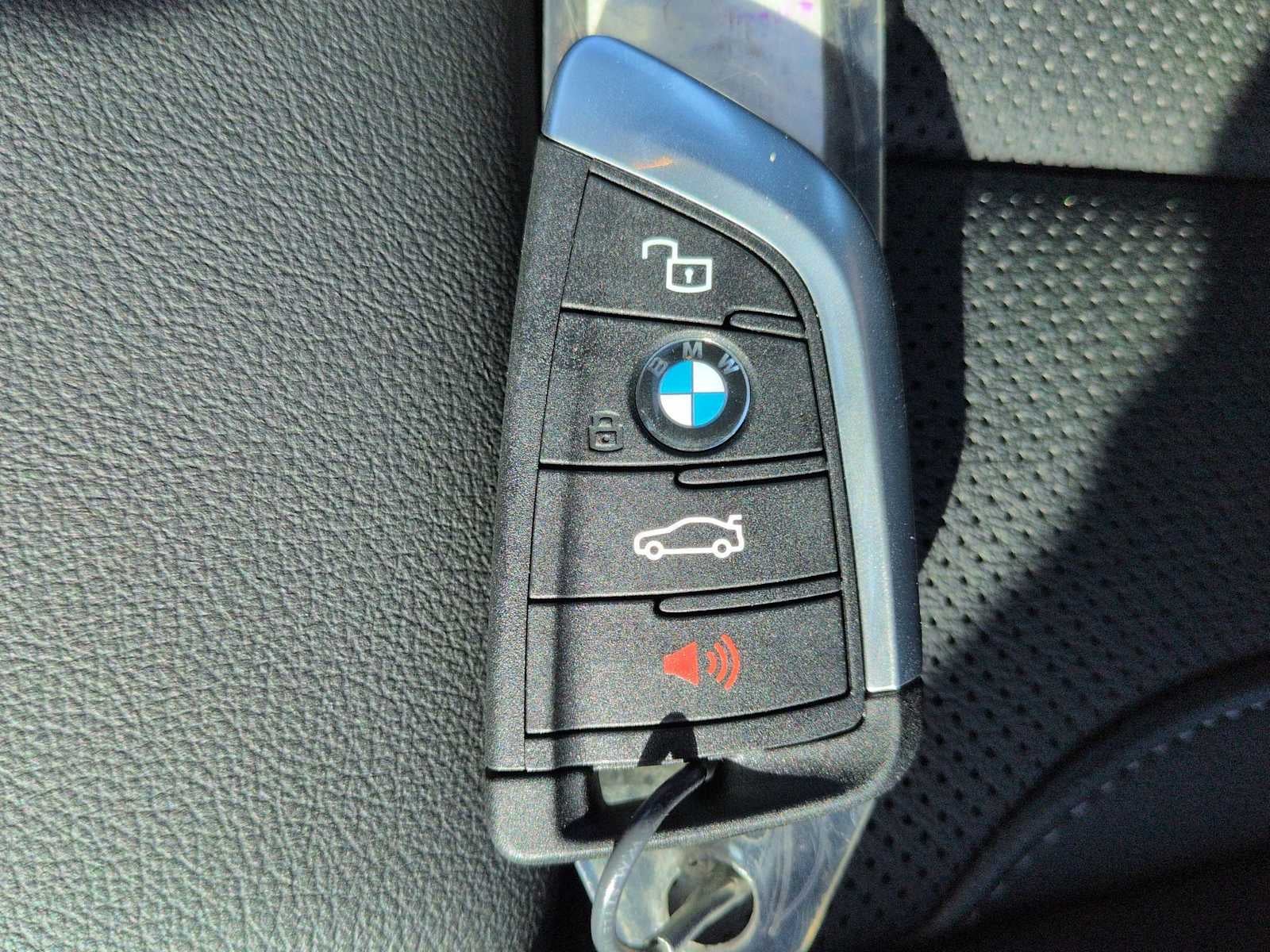 2026 BMW Serie 3 330i NA xDrive