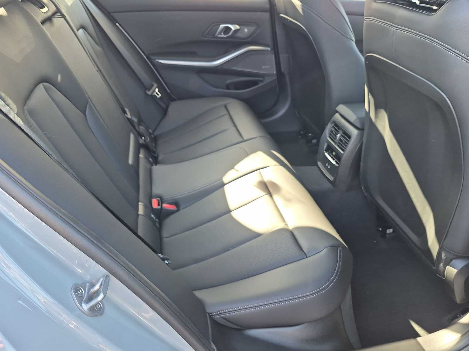 2026 BMW Serie 3 330i NA xDrive