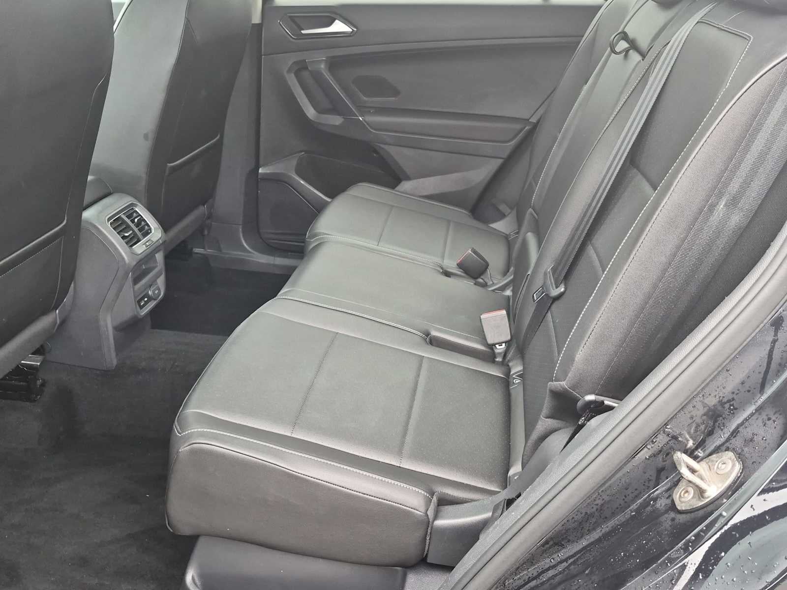 Volkswagen Tiguan SE 2018