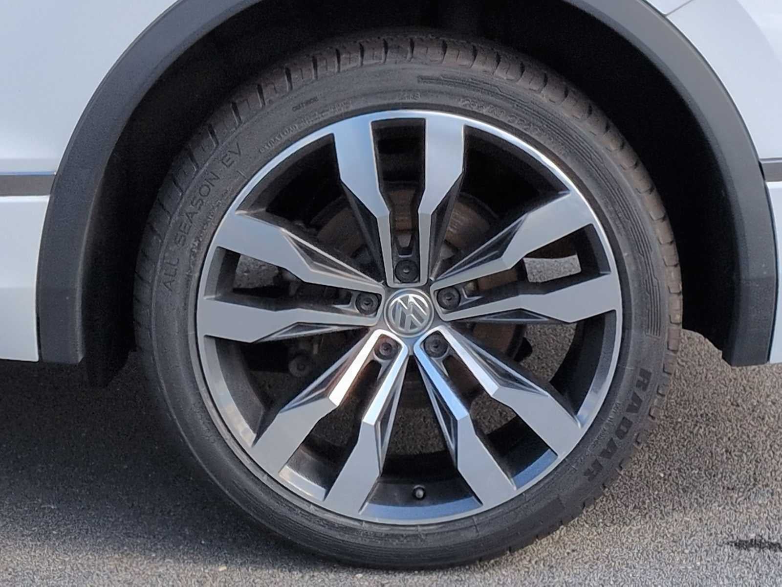 Volkswagen Tiguan SEL Premium R-Line 2020