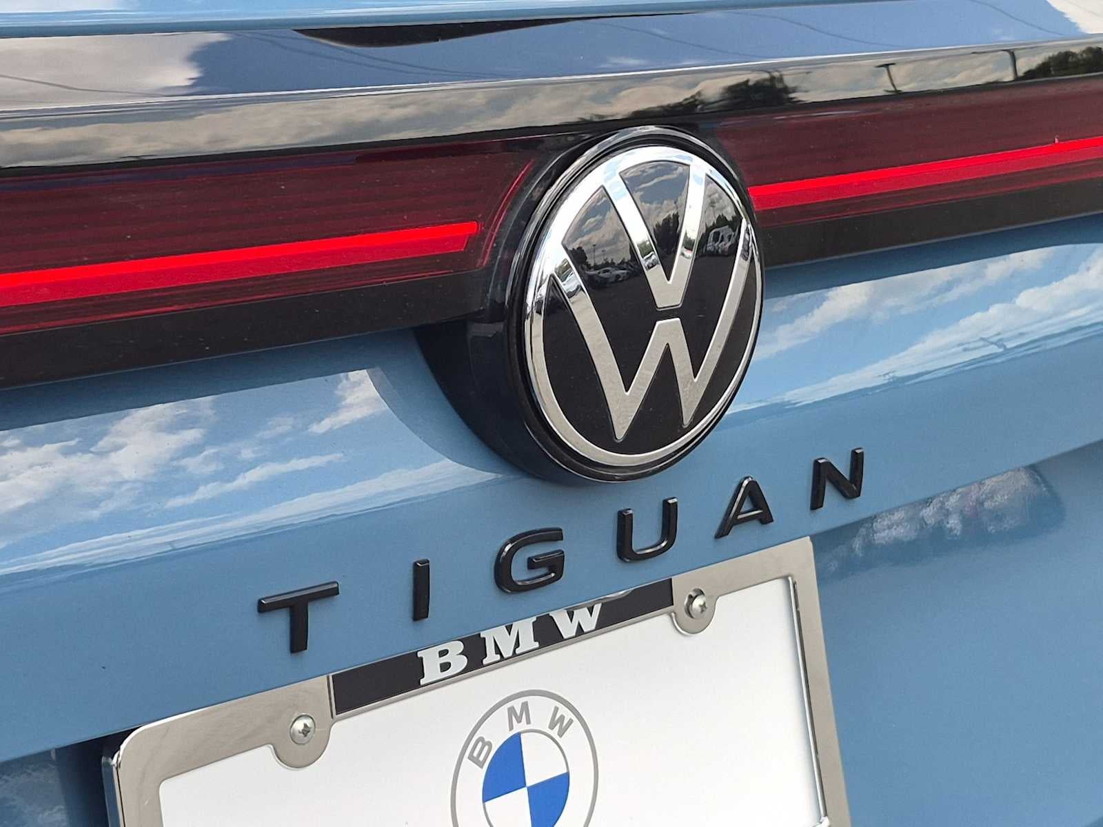 Volkswagen Tiguan SE R-Line Negro 2025