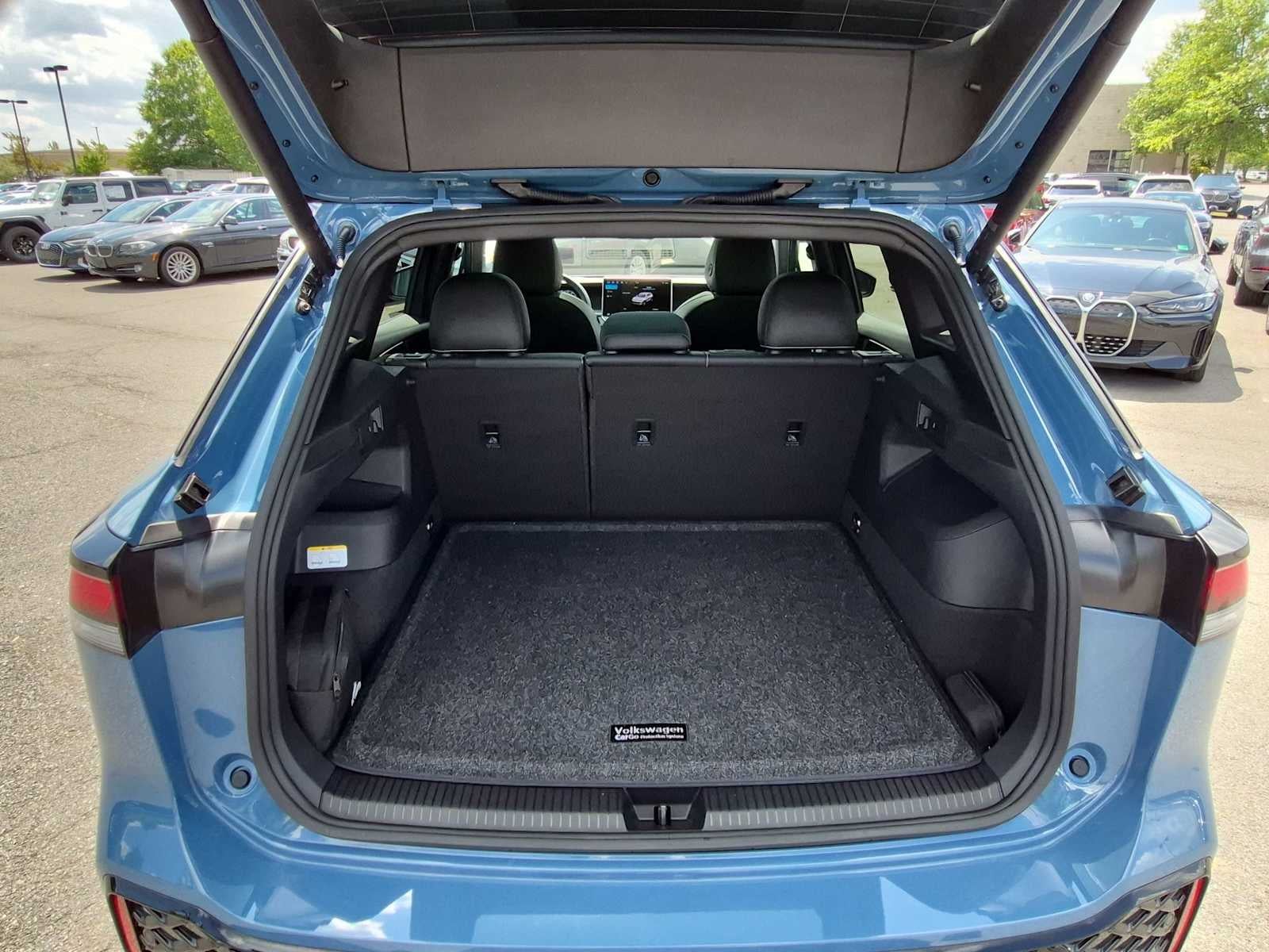 Volkswagen Tiguan SE R-Line Negro 2025