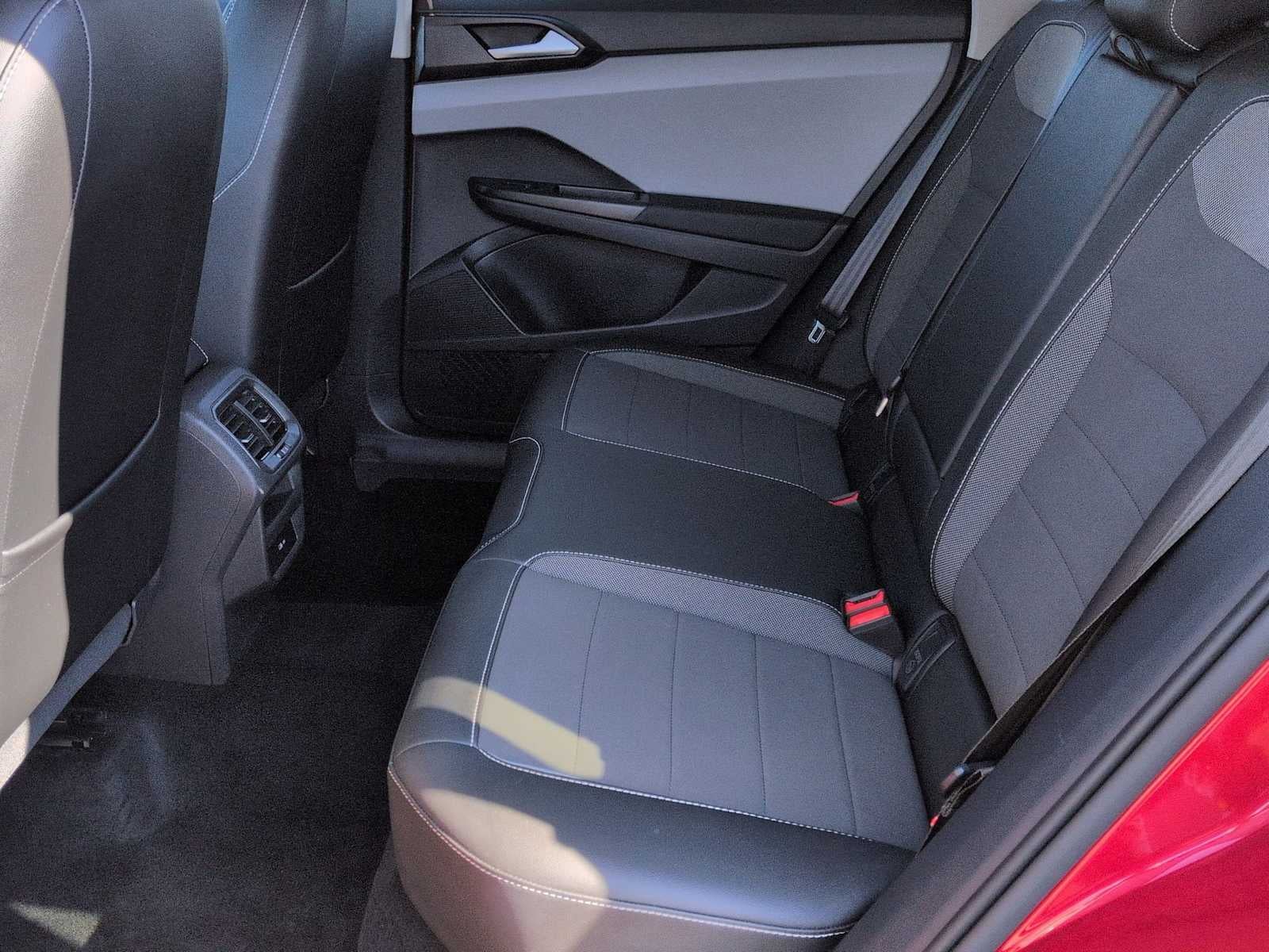 Volkswagen Taos SE 2022