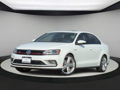Volkswagen Jetta 2.0T GLI SE 2016