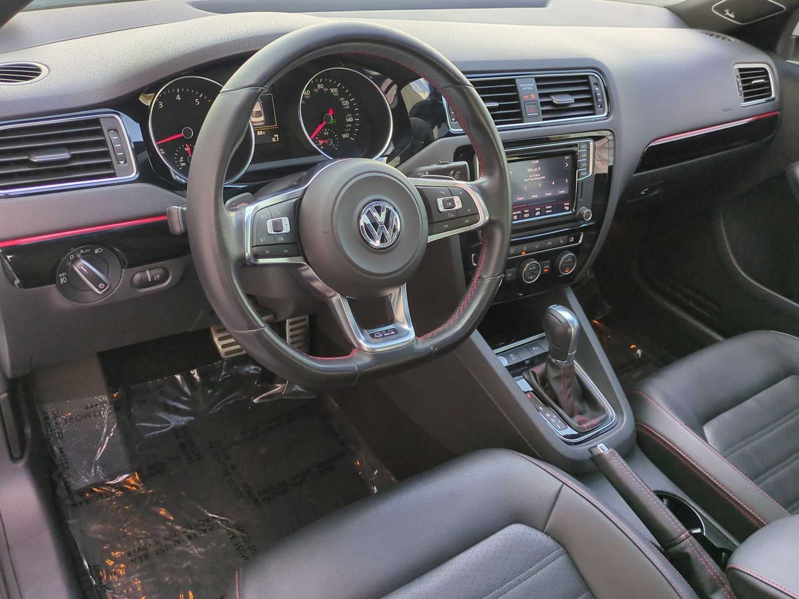 Volkswagen Jetta 2.0T GLI SE 2016