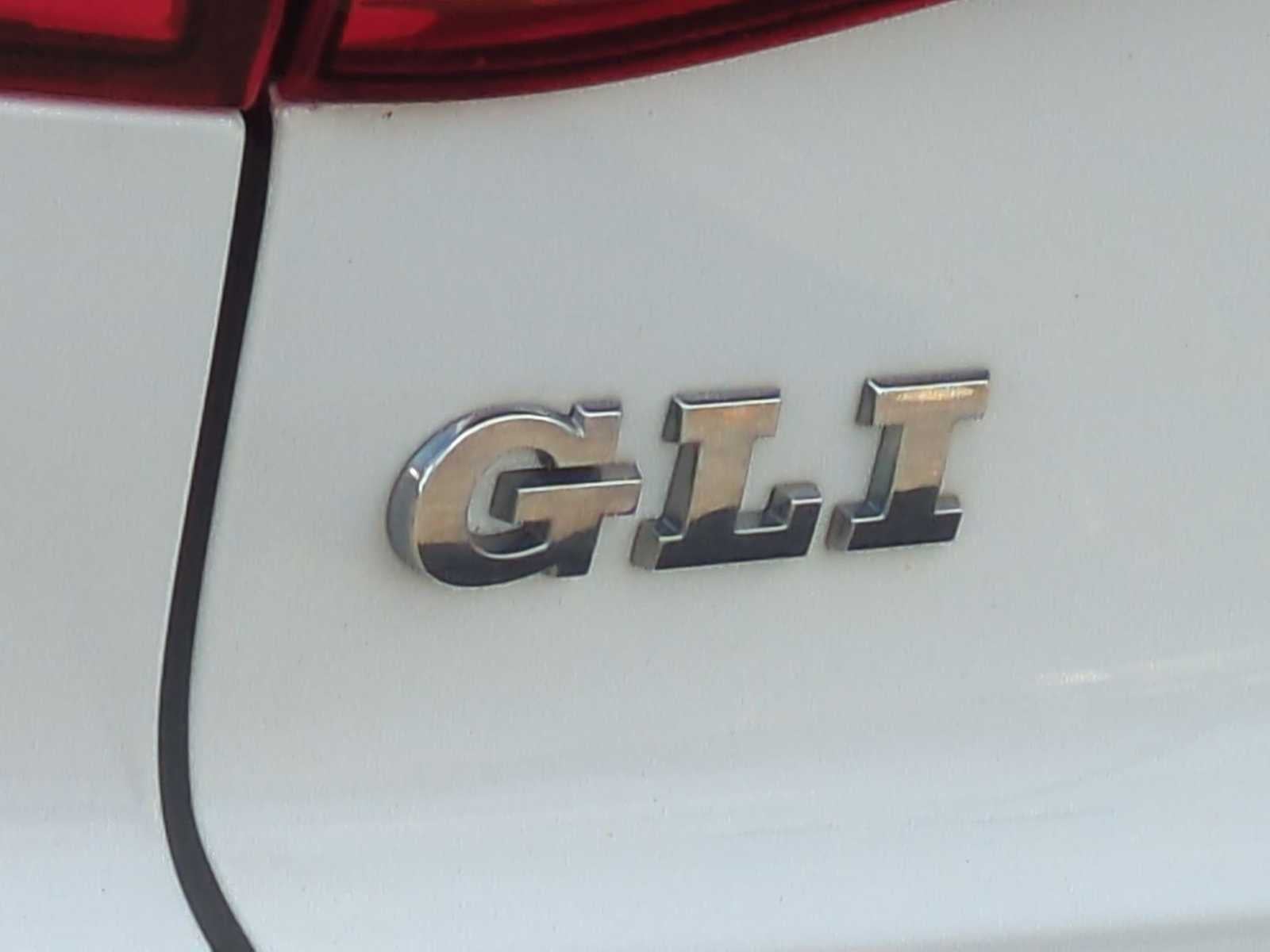 Volkswagen Jetta 2.0T GLI SE 2016