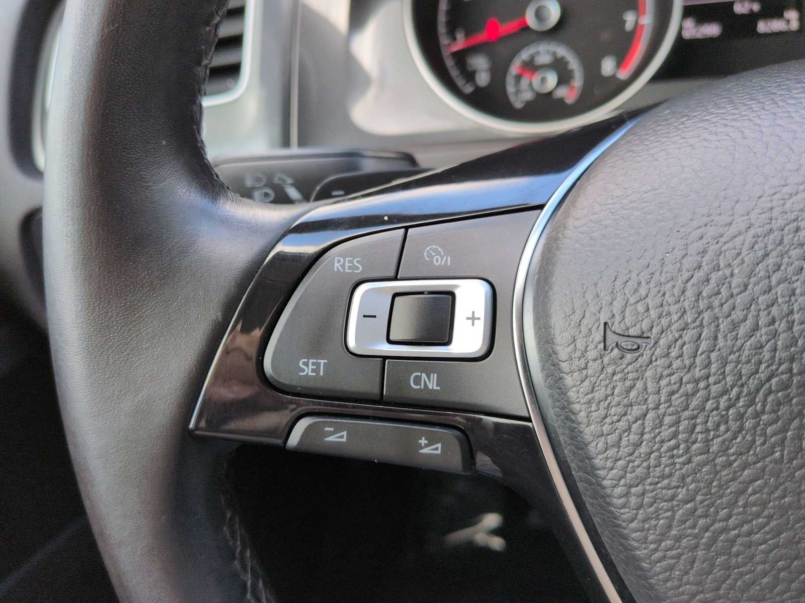 Volkswagen Golf SportWagen S 2018
