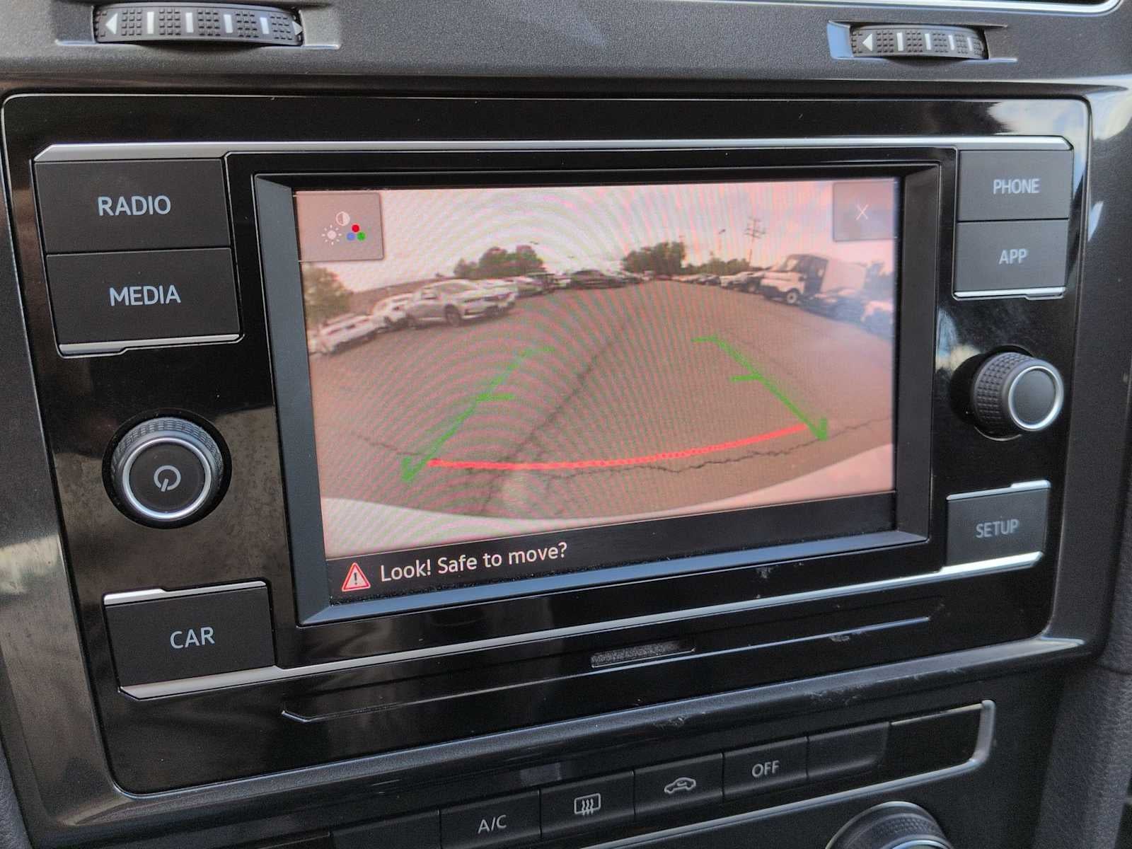 Volkswagen Golf SportWagen S 2018