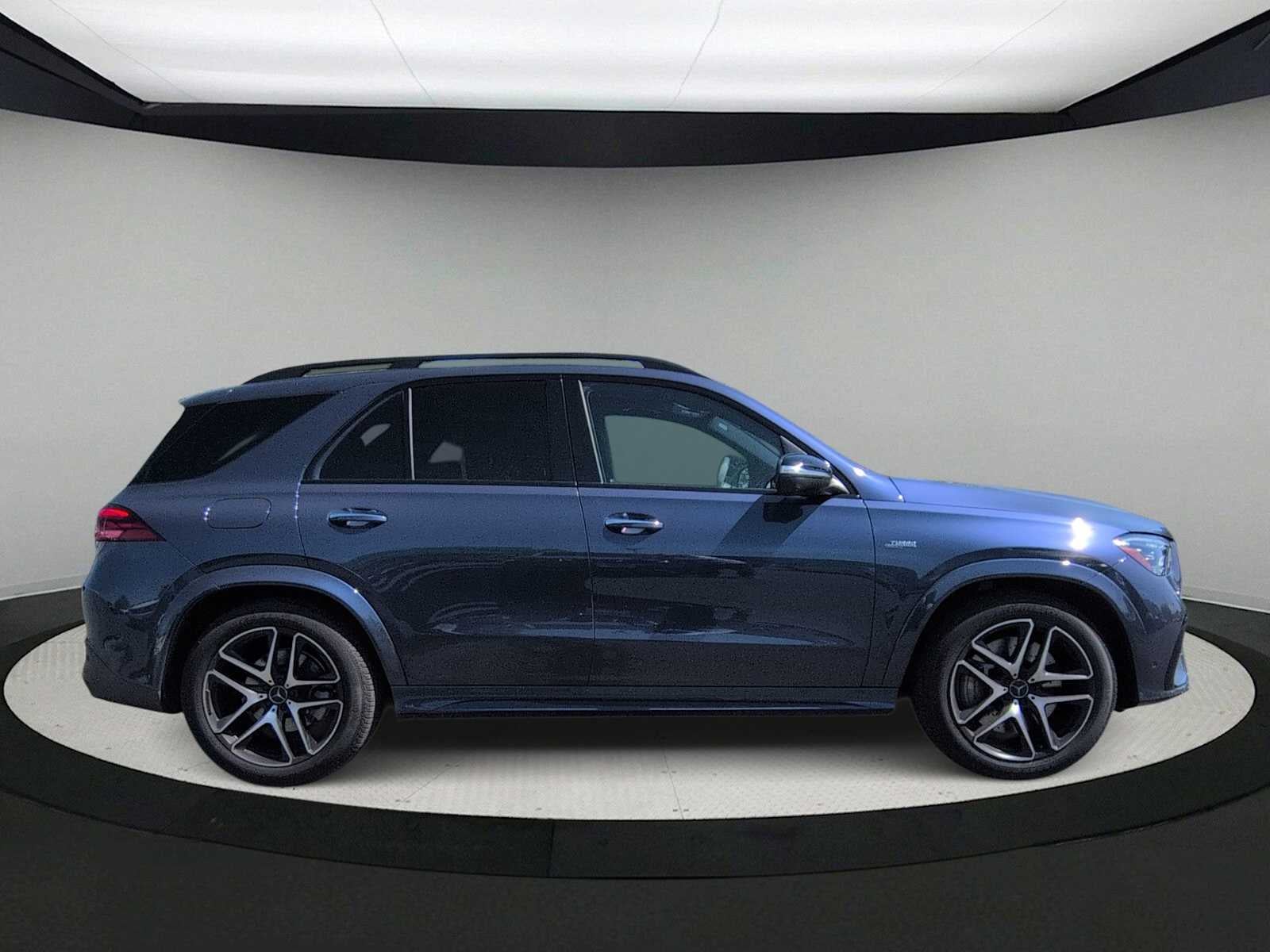 Mercedes-Benz AMG® GLE 53 2025