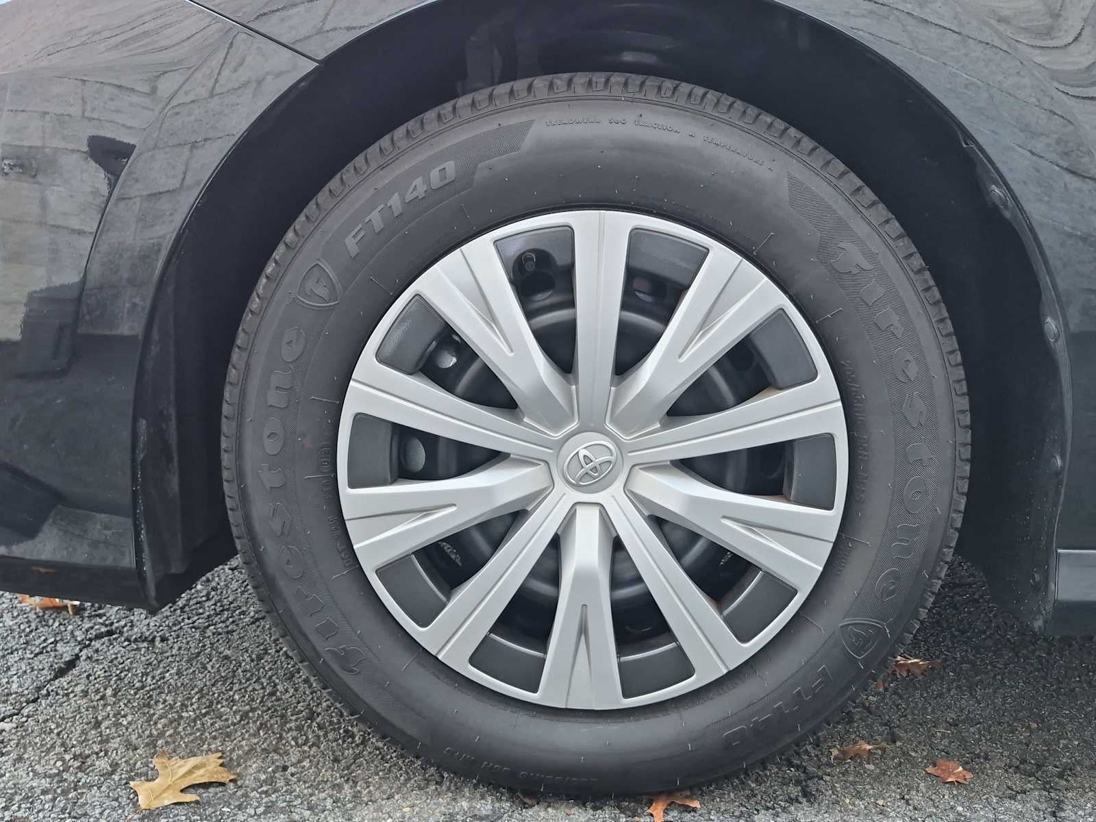 Toyota Camry Hybrid LE 2021